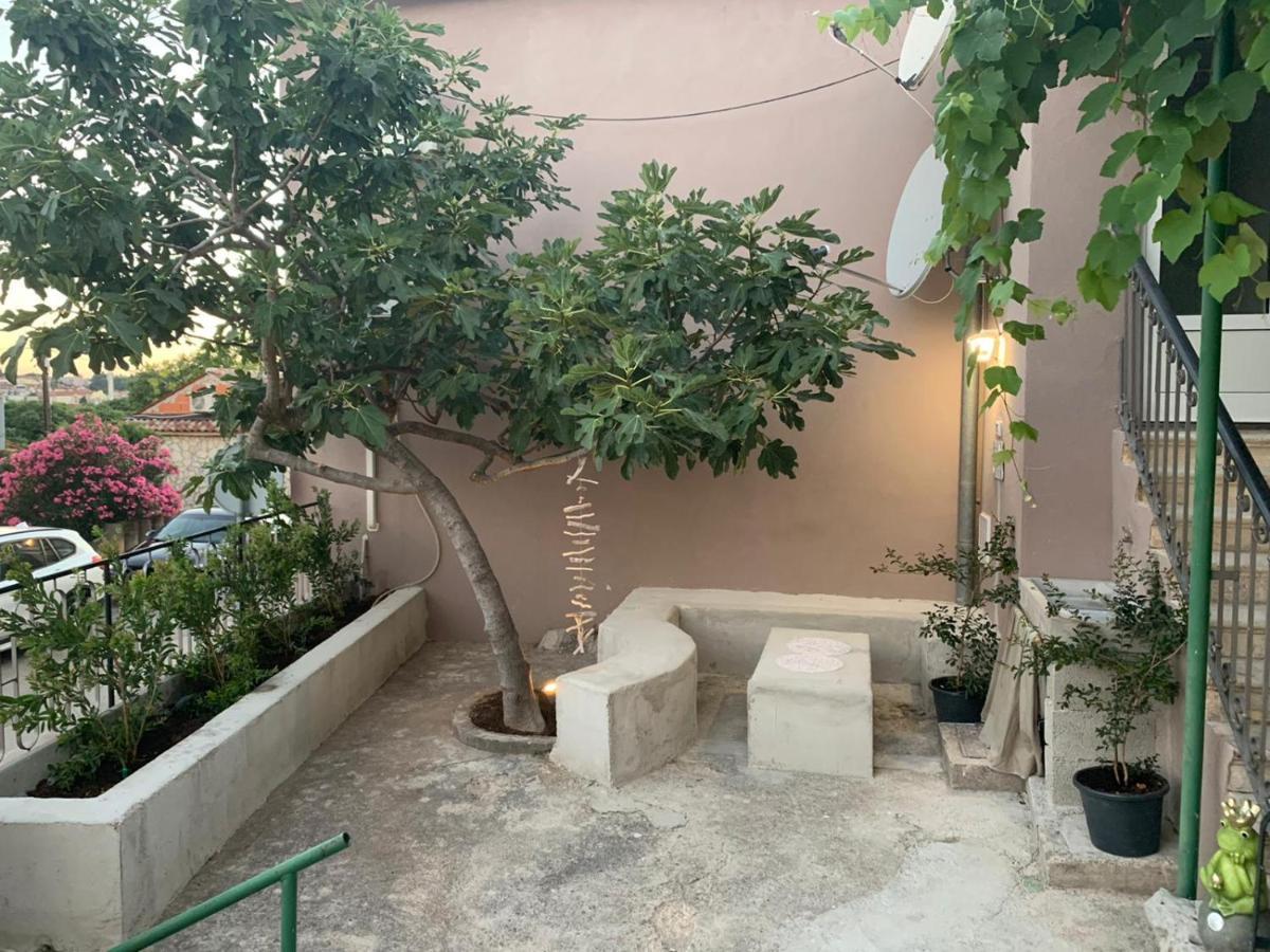 Ra City Garden Suite بولا المظهر الخارجي الصورة
